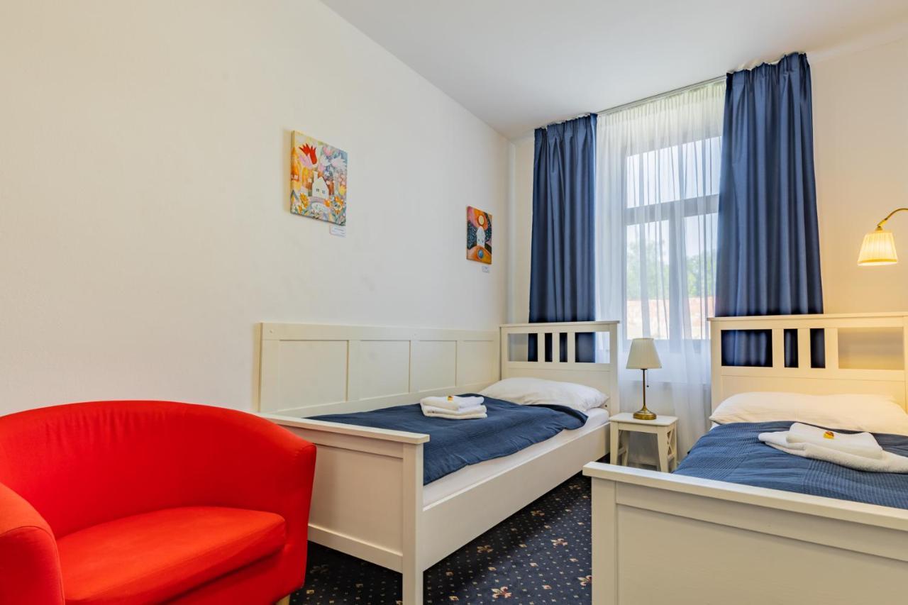 Hotel Amadeus 捷克布杰约维采 外观 照片